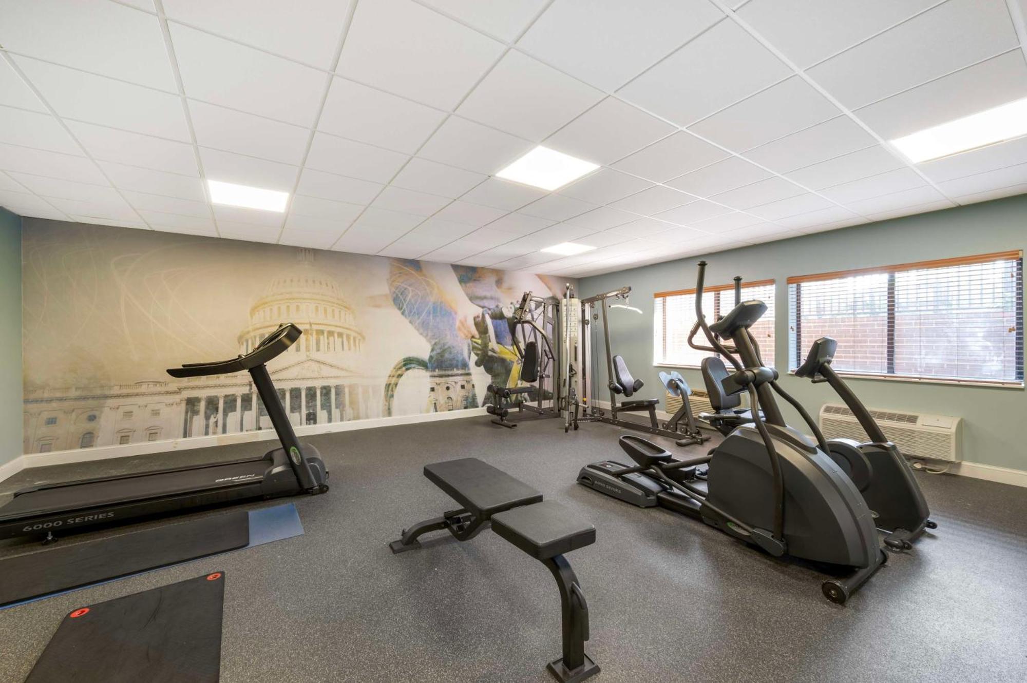 Best Western Plus Alexandria Fort Belvoir Mount Vernon Exterior photo